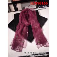 CHANEL香奈兒 2018秋冬專櫃刺繡真絲羊毛長圍巾 YSM1861 LLWJ6166