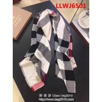 BURBERRY巴寶莉專櫃款 經典大格鑽石紋山羊絨圍巾 LLWJ6501