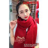 HERMES愛馬仕2018年度爆款 新款Hermès淨色刺繡圍巾 LLWJ6723