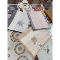 Burberry專櫃同步超薄羊絨格子披肩 巴寶莉2021早秋經典巴格羊絨披肩圍巾  mmj1494