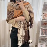 LOEWE時尚專櫃女款圍巾 羅意威爆款銀絲仿羊絨提花圍巾  mmj1701