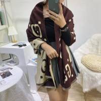 Gucci經典百搭款羊絨長巾披肩 古馳女款羊絨混紡圍巾  mmj1702