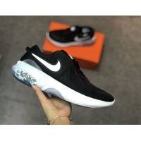 Nike男鞋 耐克全新科技顆粒緩震跑鞋 男女同款  hdx13224