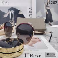 DIOR-迪奧 2019新款 太陽鏡 減輕強光負擔 遮擋有害光線防輻射 出行旅遊必備品 2323S  lly1267