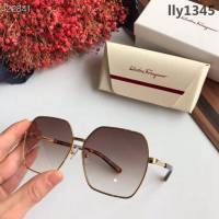 Ferragamo菲拉格慕 2019新款 女款太陽鏡 SF901   lly1345