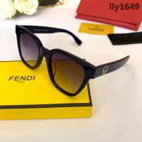 FENDI芬迪 高品質 女款太陽鏡 FF0373S  lly1649