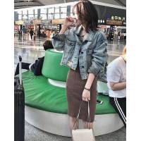 Chanel香奈兒 法國專櫃同步新款 2019早春新款 牛仔套裝 寬鬆小高腰牛仔外套 針織裙 洗水做舊破洞  xly1141