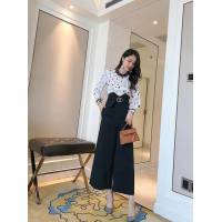 Chanel香奈兒 法國專櫃同步新款 藝術抽象人物印花上衣＋闊腿褲套裝 19早春海報款套裝  xly1166