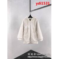 GUCCI古馳 18Fw冬季新款 羊羔毛刺繡貼片虎頭 男款外套 ydi1531