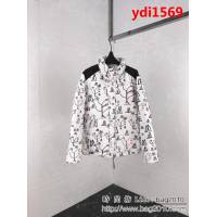 MONCLER蒙口 官網同步 18新款秋冬 全身印花新logo羽絨服 情侶款 ydi1569