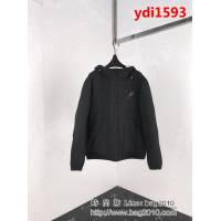 VERSACE範思哲 18SS秋冬新款 雙面穿 男款羽絨服 ydi1593