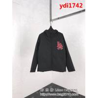 GUCCI古馳 18秋冬LA XXV 刺繡 背後刺繡字母 連帽 薄棉男款外套 ydi1742