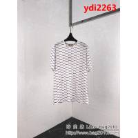 BURBERRY巴寶莉 19ss早春新款短袖 滿印字母印花logo 絲光混紡面料 高版本男女同款 ydi2263