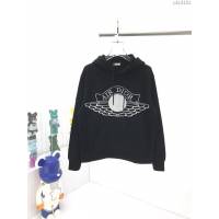 Dior男裝 迪奧秋冬新款黑色衛衣 DIOR聯合XAIRJIRDAN小蜜蜂刺繡拼接連帽衛衣  ydi3131