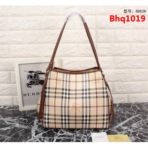 BURBERRY巴寶莉 四季熱款 巴寶莉經典爆款 8883  Bhq1019