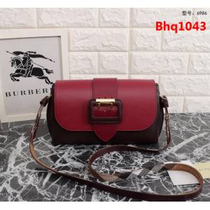 BURBERRY巴寶莉 18早春新款 B家搭扣單肩包 6986  Bhq1043