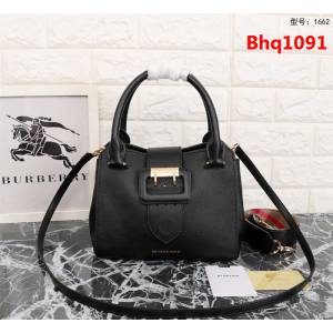 BURBERRY巴寶莉 博柏利新款 The Buckle 搭扣包 可用作斜背包 肩背包 1662  Bhq1091