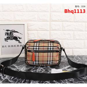 BURBERRY巴寶莉 Vintage復古格紋 斜背包 相機包  Bhq1113