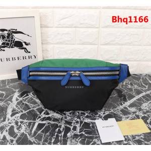 BURBERRY巴寶莉 中號Vintage 復古格紋腰包 可用背帶斜挎或系於腰部 2301  Bhq1166