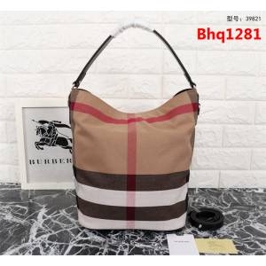 BURBERRY巴寶莉 最火爆款 星星同款 官網同步 The Ashby 艾仕貝手袋 39821  Bhq1281