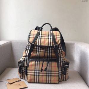 Burberry專櫃新款雙肩包 巴寶莉Vintage格紋棉質大格子雙肩後背包  db1092