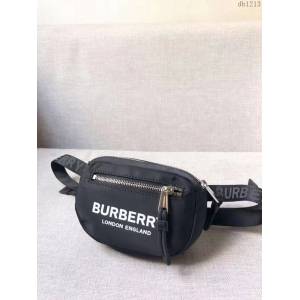 Burberry專櫃新款腰包 巴寶莉徽標裝飾ECONYL材質腰包挎包胸包  db1213