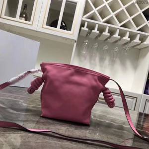 LOEWE女包 綿羊皮 Mini福袋 261843 羅意威女斜挎包  sl2075
