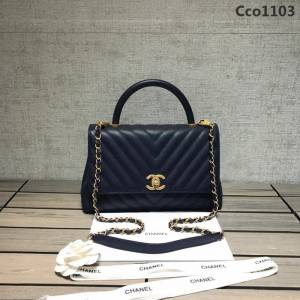 CHANEL香奈兒 独家背景实拍 球纹手柄 Chanel cocohandle 專櫃对版货 小球纹原厂牛皮 時尚百搭 手提肩背斜挎包  Cco1103