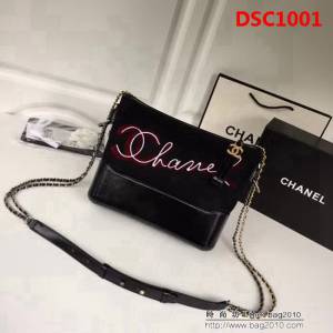 香奈兒CHANEL *Gabrielle 2018巴黎漢堡系列羊毛刺繡簽名流浪包 DSC1001