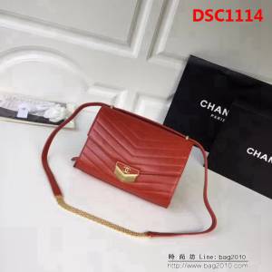 香奈兒CHANEL新品Chanel2018最新火爆款 復古設計小牛皮單肩斜跨包 DSC1114