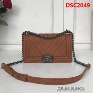 香奈兒CHANEL 67085奶茶色原單質量經典之作鏈條斜挎包 DSC2049
