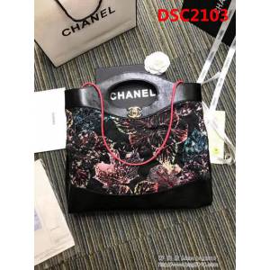 香奈兒CHANEL A57977 2018新款小牛漆皮手提單肩31大號購物包 DSC2103