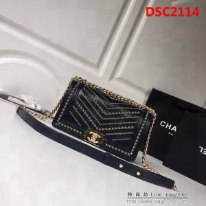 香奈兒CHANEL 藍色2018FW款皺紋小牛皮編織V線鏈條單肩斜挎包 DSC2114