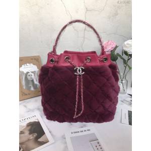 Chanel女包 A69900 香奈兒水桶包 酒紅卡兔毛 Chanel時尚女包 Chanel新款肩背包  djc3542