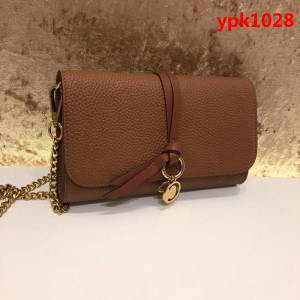 Chloe克洛伊 原版牛皮 多功能小斜跨包 可當手包使用  ypk1028