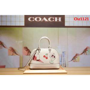 COACH蔻馳 最新款貝殼包 C家25911 全皮白色搭配可愛櫻桃霜淇淋圖案  Chz1121