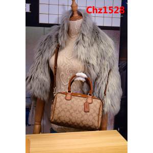COACH蔻馳 平紋牛皮 原級別 36702 PVC配皮新款波士頓 手提斜挎單肩  Chz1528