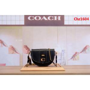 COACH蔻馳 代購級別新品 47924 馬鞍包 小紅書熱賣推薦款 大熱爆款式 Saddle Up 系列 馬鞍包  Chz1604