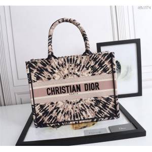 Dior女包 迪奧Book Tote中號刺繡幻影托特包 Dior手提購物袋  dfk1574
