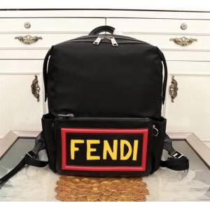 FENDI芬迪 王俊凱同款 2018新款 FendiVocabulary背包   fd1103