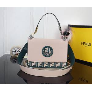 FENDI芬迪 獨家膠囊系列 FF Logo Mania 可肩背手提 8806壓印系列  fd1499
