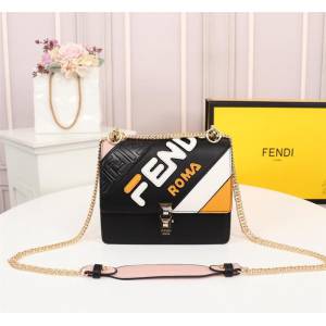FENDI芬迪 小號 最新FENDI MANIA膠囊系列 撞色皮拼接裝飾 個性LOGO大印花 手提肩背包  fd1954