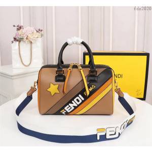 FENDI女包 最實力經典款式 原版牛皮 手提斜挎包 芬迪女手提袋  fdz2020