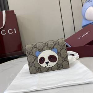 Gucci專櫃古馳最新款飾熊貓細節GG迷你錢包 jh2026型號：818767