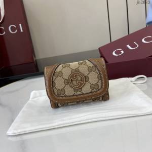 Gucci專櫃古馳最新款圓形互扣式雙G標識卡片夾卡包零錢包 jh2683型號：818811