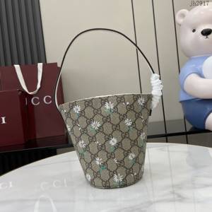 Gucci專櫃古馳2025早春兒童系列最新款動物印花手提托特包 jh2917型號：752356