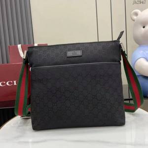 Gucci專櫃古馳最經典款男士單肩斜挎包 jh2947型號:  189751
