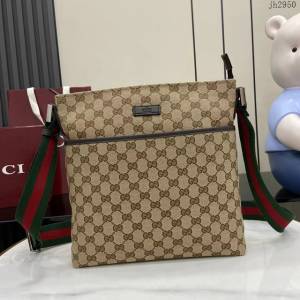 Gucci專櫃古馳最經典款男士單肩斜挎包 jh2950型號:  189751（小號）