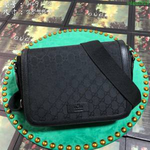 GUCCI 古馳男包 新款 449175 黑布 男女通用款 黑色帆布 Gucci單肩斜挎包