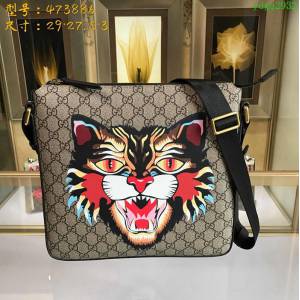 GUCCI 古馳男包 新款 473886 pvc刺繡 虎頭圖案 高級人造革 Gucci男士單肩斜挎包
